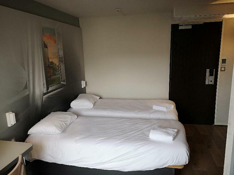 บีแอนด์บี โฮเต็ล เลอ ม็อง ซองทร์ - ปาแล เด กงเกร Hotel เลอม็องส์ ภายนอก รูปภาพ
